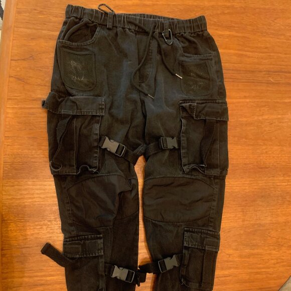 40404o Belmont Cargo Techwear Pants, size medium (review description) - Picture 3 of 12